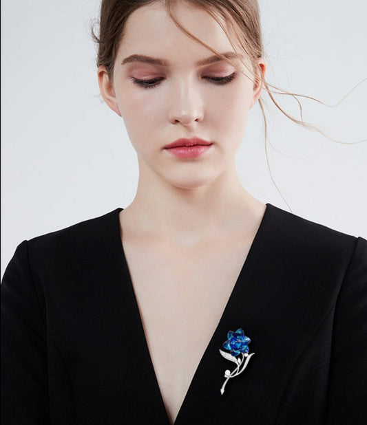 Vintage-Fashion-Simple-Natural-Pearl-Blue-Crystal-Rose-Luxury-Women's-Wedding-Suit-Lapel-Design-Diamond-Brooch-Pin