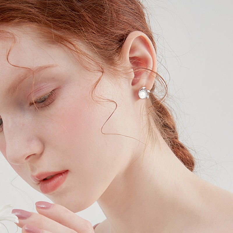 Pearl inlaid phoenix tail earrings