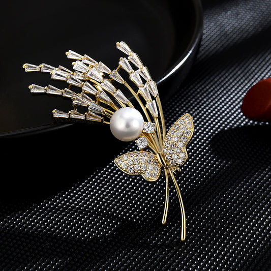 Butterfly bud brooch