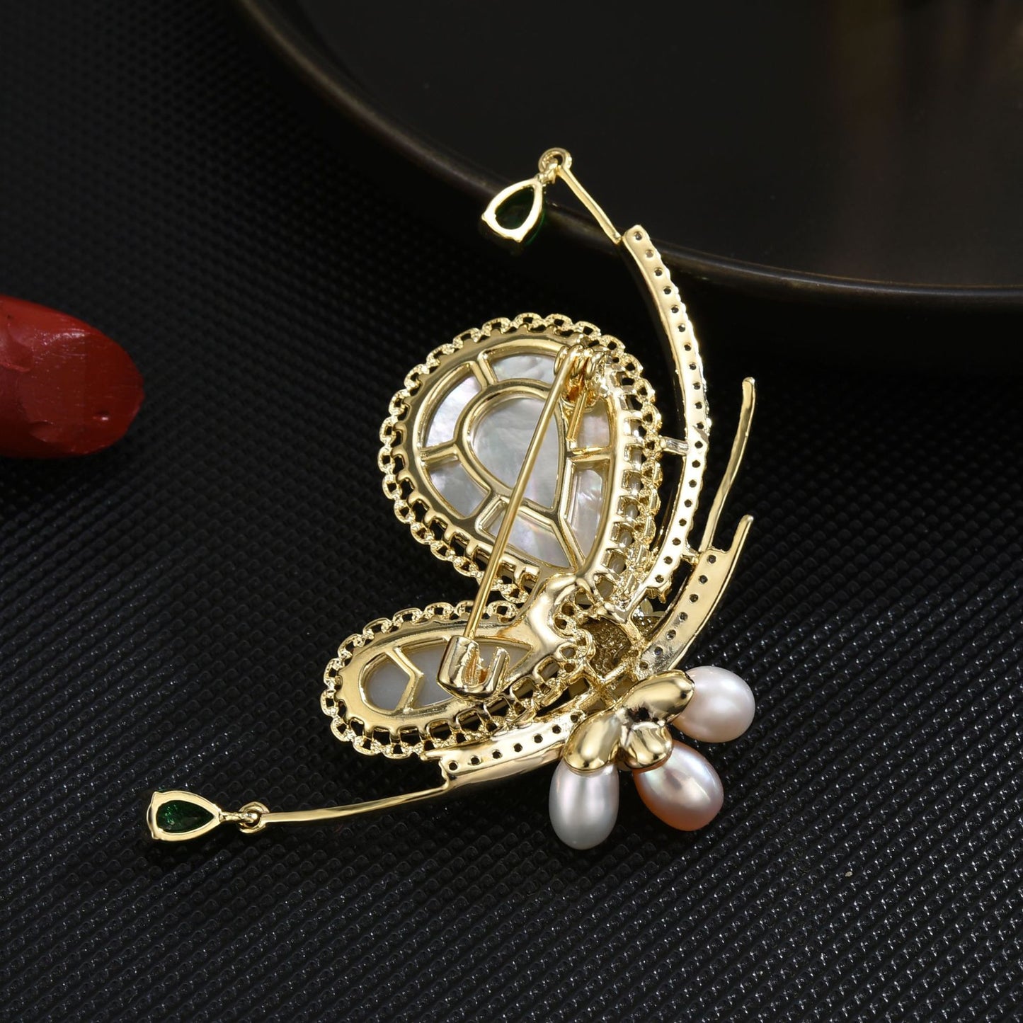 Natural shell pearl butterfly brooch