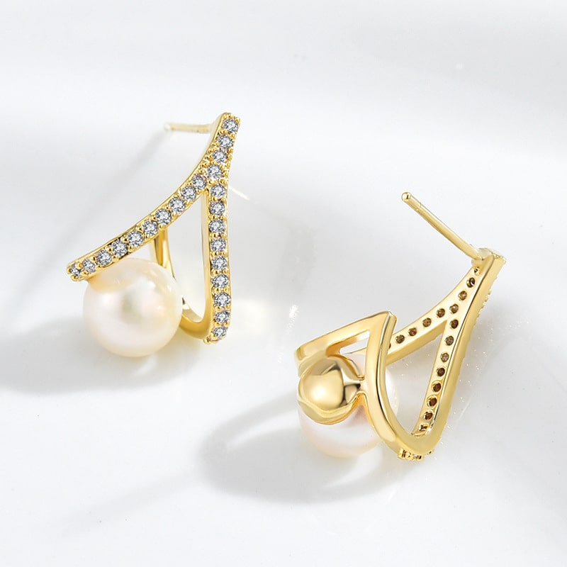 Pearl Heart Earrings